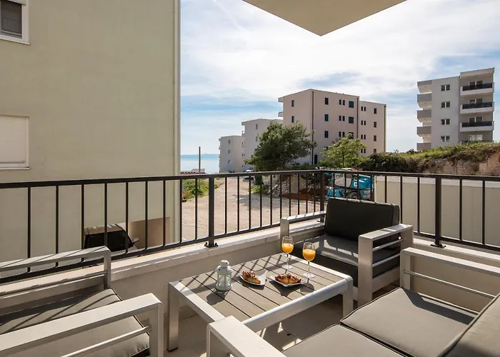 Daire Lana - Sea View With Parking *